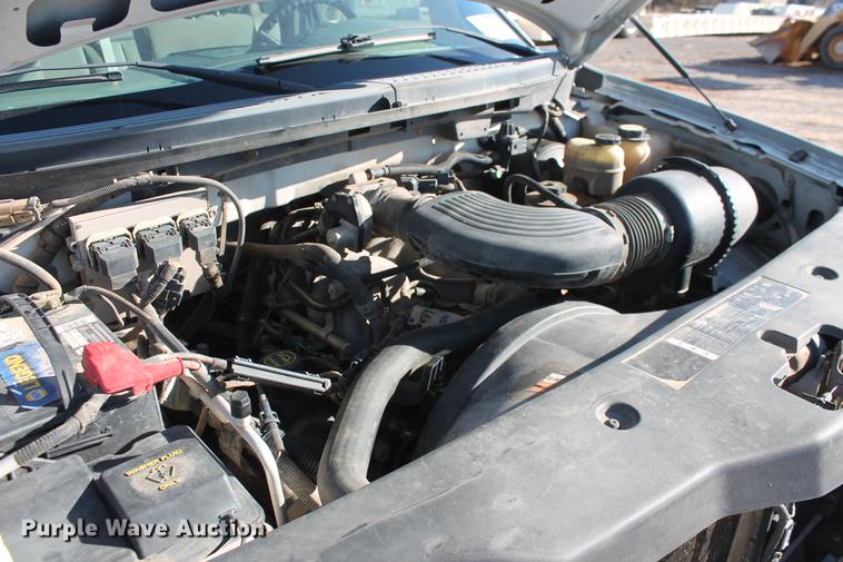 image for item DB5152 2006 Ford F150 STX SuperCab pickup truck