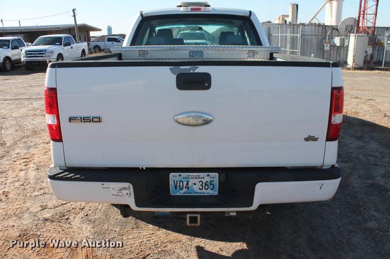 image for item DB5152 2006 Ford F150 STX SuperCab pickup truck
