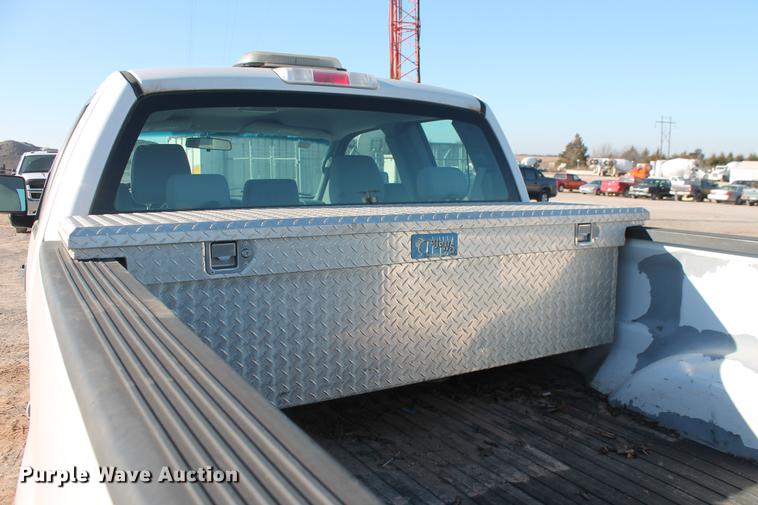 image for item DB5152 2006 Ford F150 STX SuperCab pickup truck