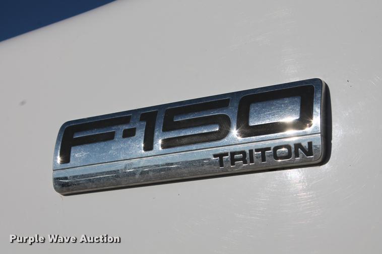 image for item DB5152 2006 Ford F150 STX SuperCab pickup truck