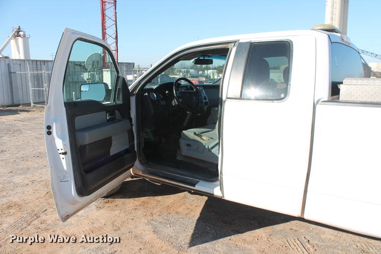 image for item DB5153 2012 Ford F150 XLT SuperCab pickup truck