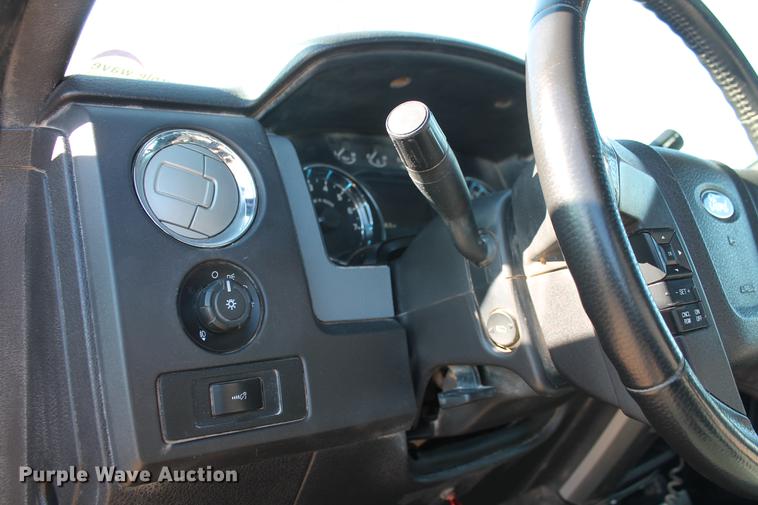 image for item DB5153 2012 Ford F150 XLT SuperCab pickup truck