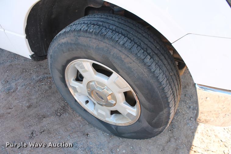 image for item DB5153 2012 Ford F150 XLT SuperCab pickup truck