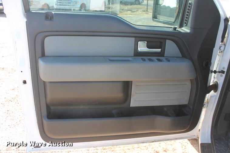 image for item DB5156 2014 Ford F150 XL SuperCrew pickup truck