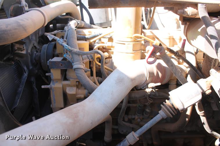 image for item DB5165 2002 GMC C6500 box truck