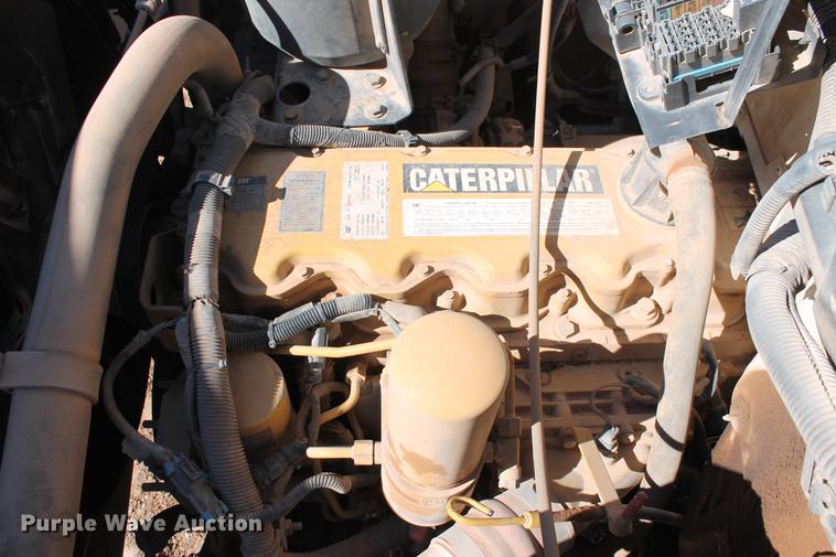 image for item DB5165 2002 GMC C6500 box truck