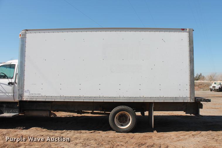 image for item DB5165 2002 GMC C6500 box truck