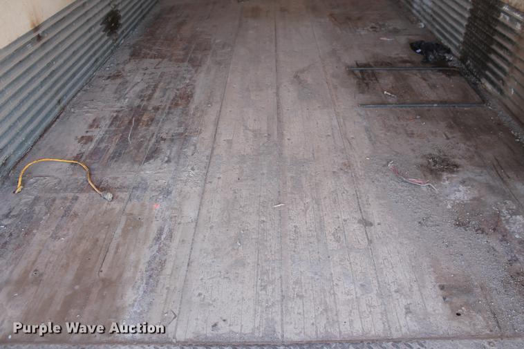 image for item DB5165 2002 GMC C6500 box truck