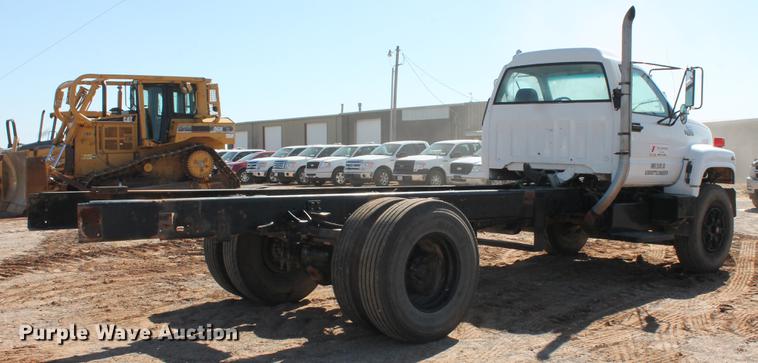 image for item DB5166 1991 GMC TopKick truck cab and chassis