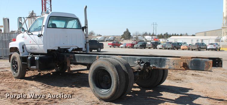 image for item DB5166 1991 GMC TopKick truck cab and chassis