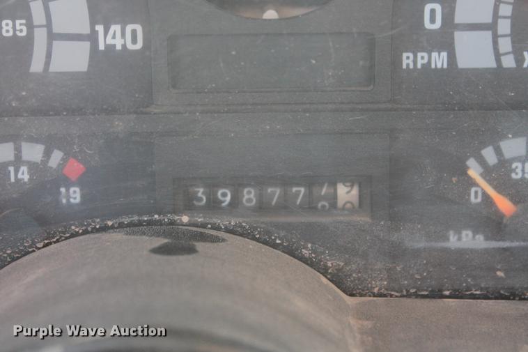 image for item DB5166 1991 GMC TopKick truck cab and chassis