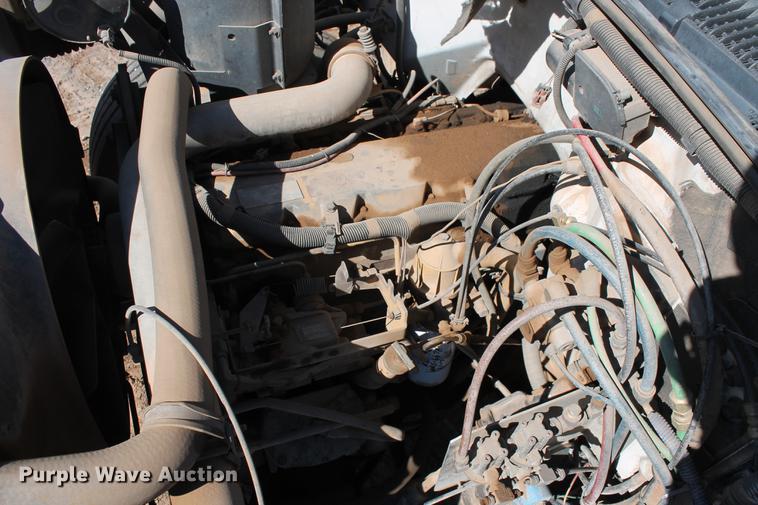 image for item DB5166 1991 GMC TopKick truck cab and chassis