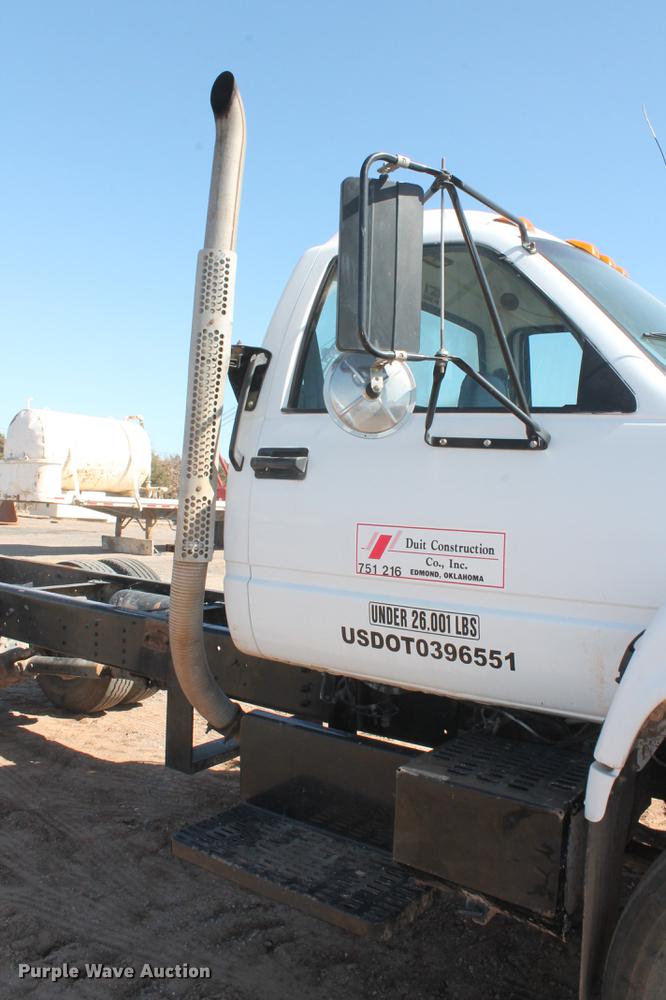 image for item DB5166 1991 GMC TopKick truck cab and chassis