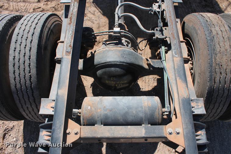 image for item DB5166 1991 GMC TopKick truck cab and chassis