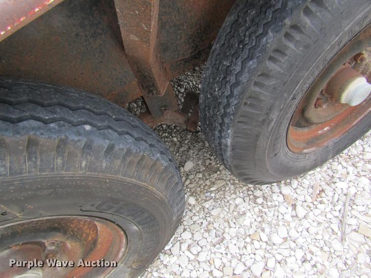 image for item DB5951 1994 Hull equipment trailer