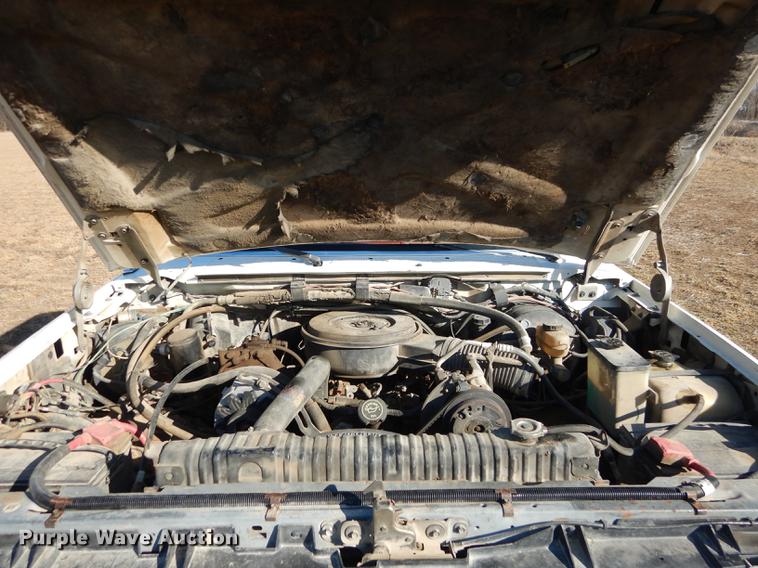 image for item DC0305 1990 Ford F250 XLT Lariat pickup truck