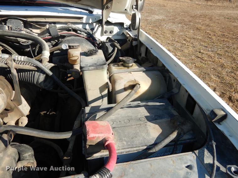 image for item DC0305 1990 Ford F250 XLT Lariat pickup truck