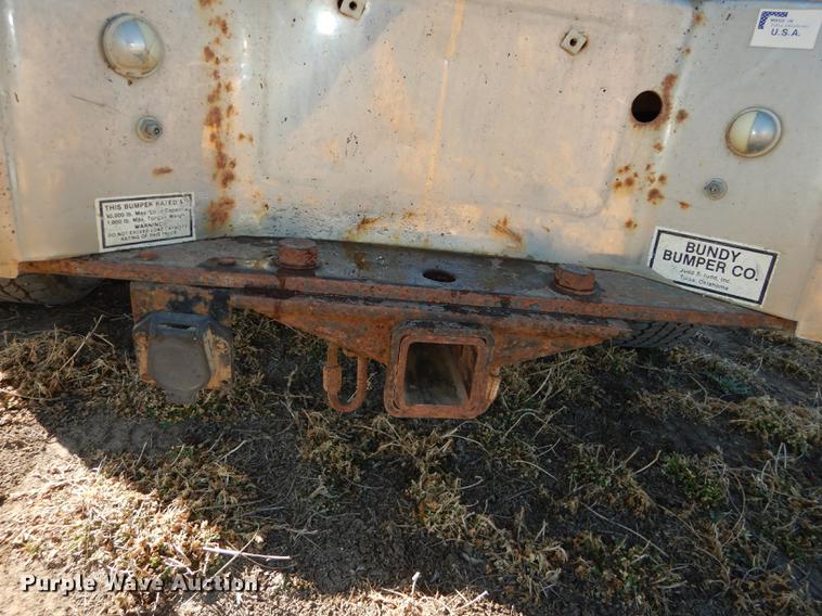 image for item DC0305 1990 Ford F250 XLT Lariat pickup truck