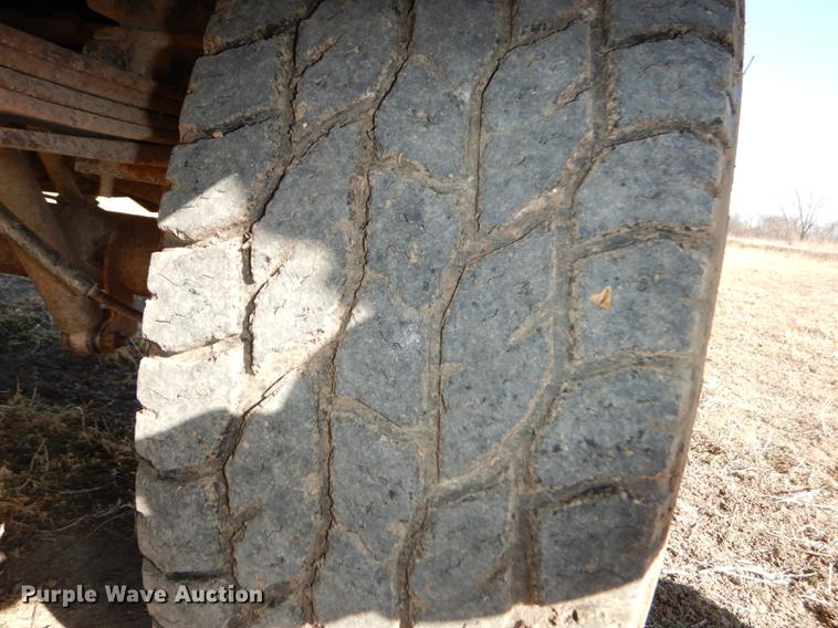 image for item DC0305 1990 Ford F250 XLT Lariat pickup truck