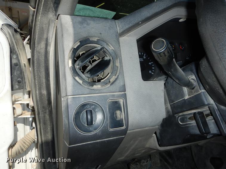 image for item DC0306 2008 Ford F450 Super Duty XL dump truck