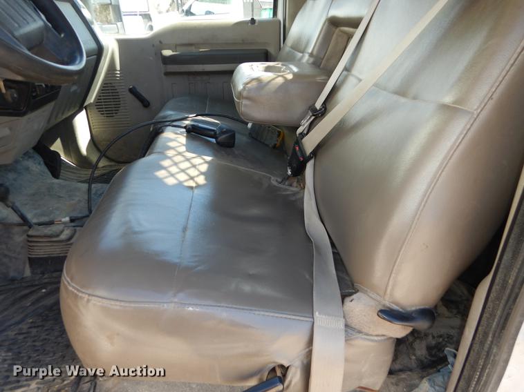 image for item DC0306 2008 Ford F450 Super Duty XL dump truck