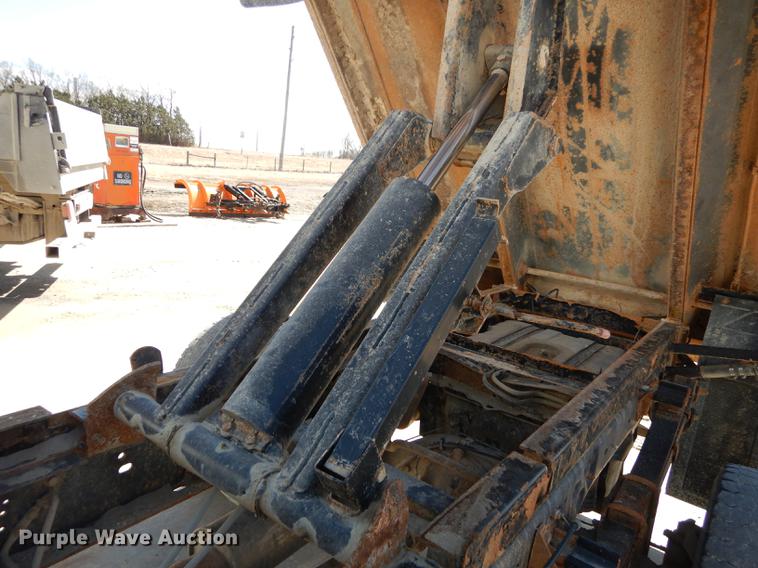 image for item DC0306 2008 Ford F450 Super Duty XL dump truck