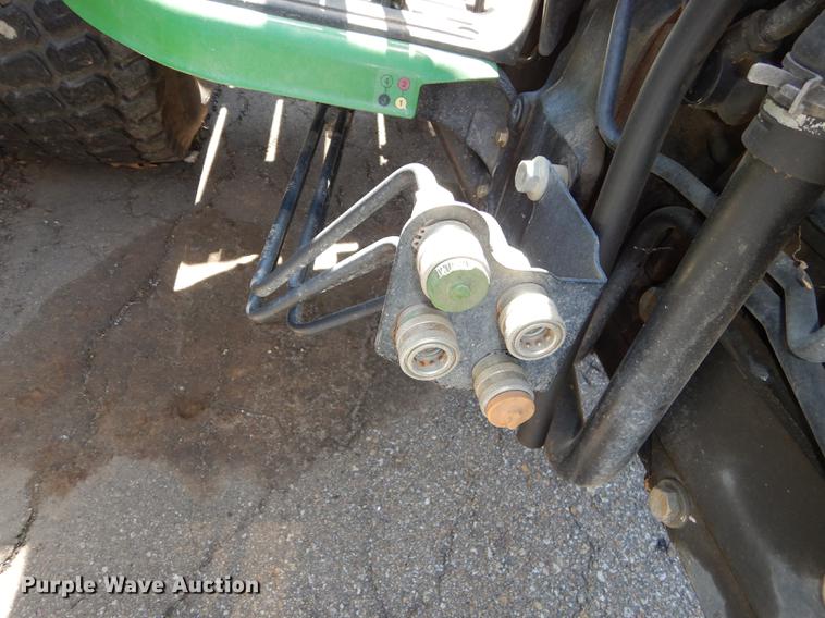 image for item DC0349 2006 John Deere 4520 tractor