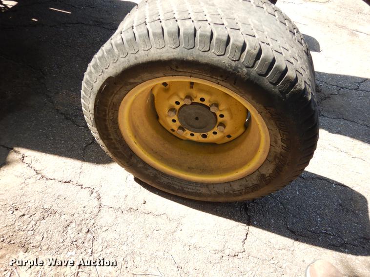 image for item DC0349 2006 John Deere 4520 tractor