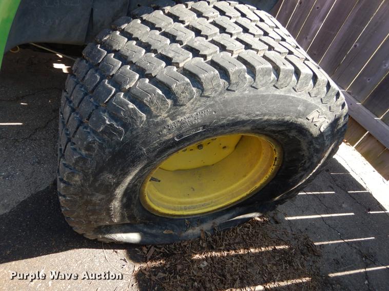 image for item DC0349 2006 John Deere 4520 tractor