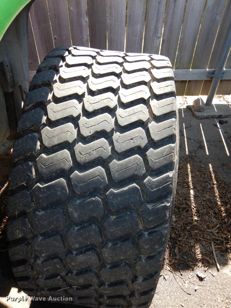 image for item DC0349 2006 John Deere 4520 tractor