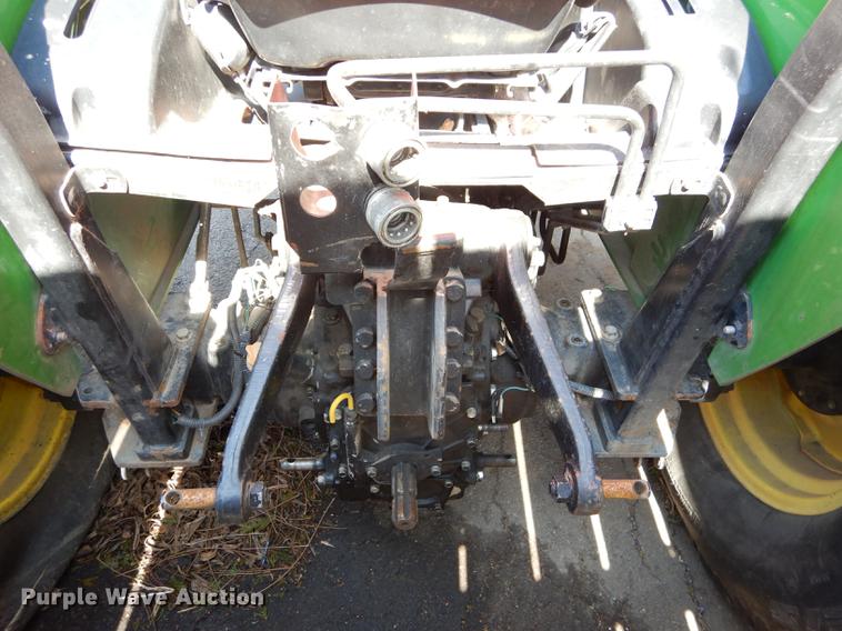 image for item DC0349 2006 John Deere 4520 tractor
