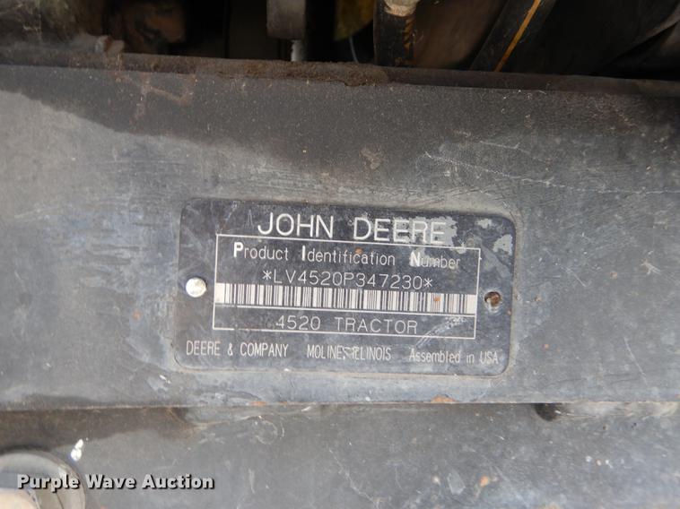 image for item DC0349 2006 John Deere 4520 tractor