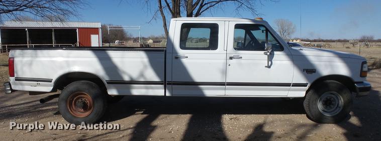 image for item DC0705 1994 Ford F350 Crew Cab pickup truck