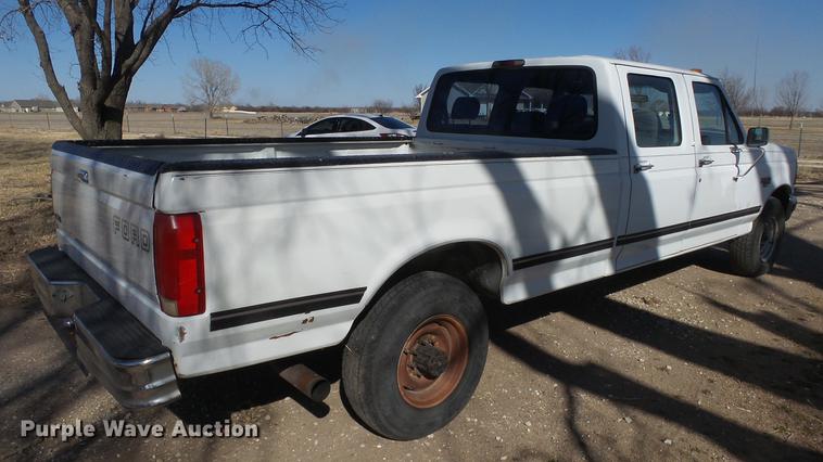image for item DC0705 1994 Ford F350 Crew Cab pickup truck