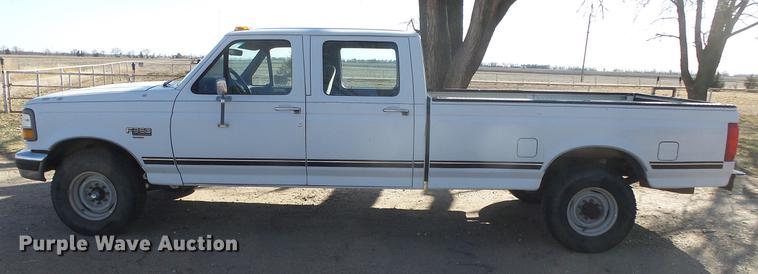 image for item DC0705 1994 Ford F350 Crew Cab pickup truck