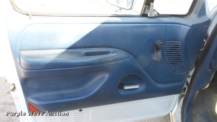 image for item DC0705 1994 Ford F350 Crew Cab pickup truck