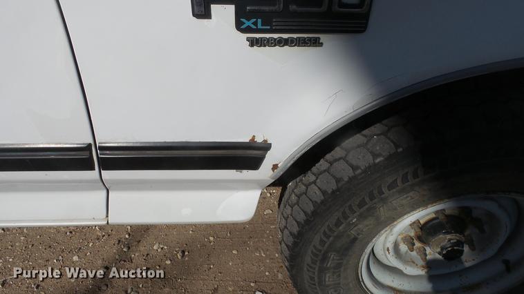 image for item DC0705 1994 Ford F350 Crew Cab pickup truck