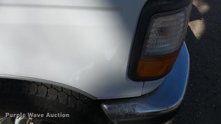 image for item DC0705 1994 Ford F350 Crew Cab pickup truck