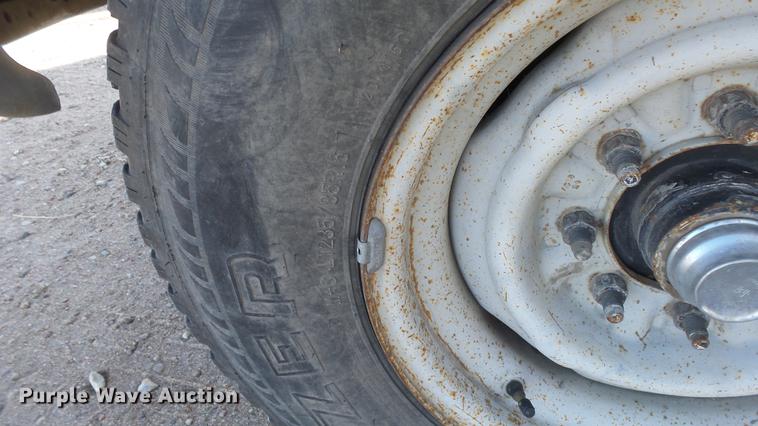 image for item DC0705 1994 Ford F350 Crew Cab pickup truck