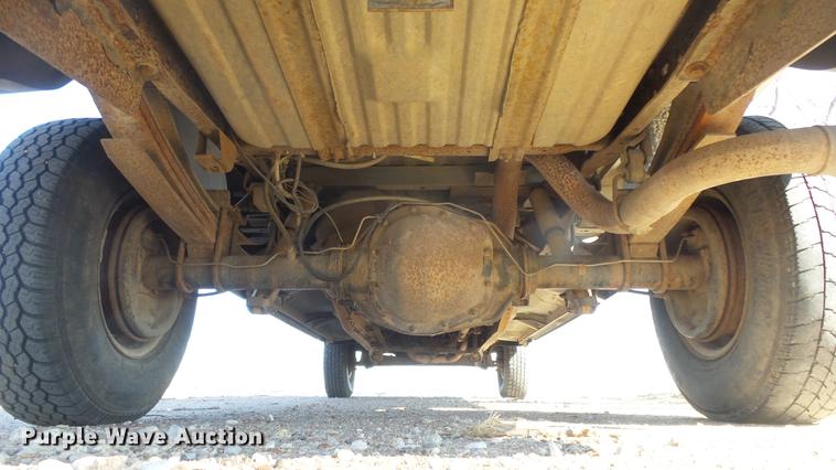 image for item DC0705 1994 Ford F350 Crew Cab pickup truck