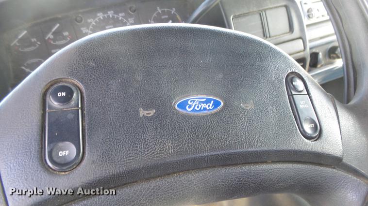 image for item DC0705 1994 Ford F350 Crew Cab pickup truck