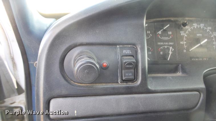 image for item DC0705 1994 Ford F350 Crew Cab pickup truck