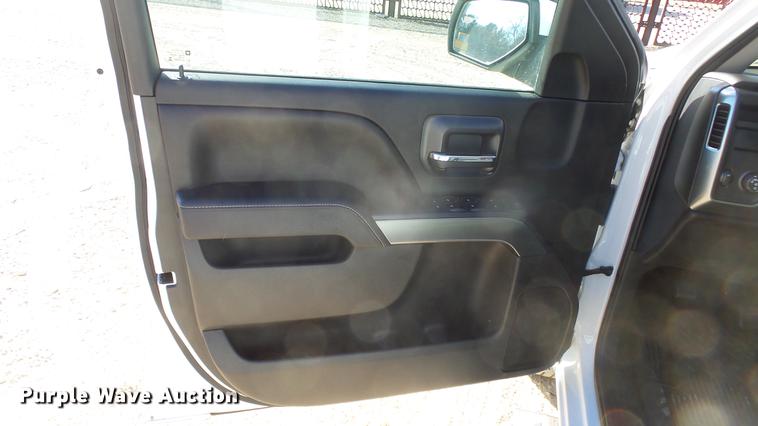 image for item DC1986 2016 Chevrolet Silverado 1500 Crew Cab pickup truck