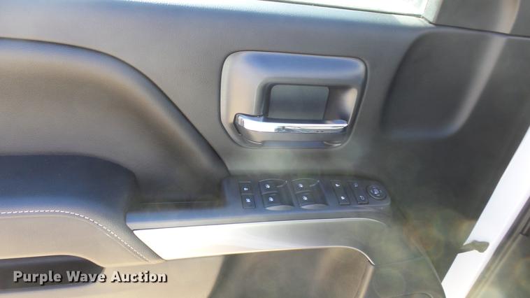 image for item DC1986 2016 Chevrolet Silverado 1500 Crew Cab pickup truck