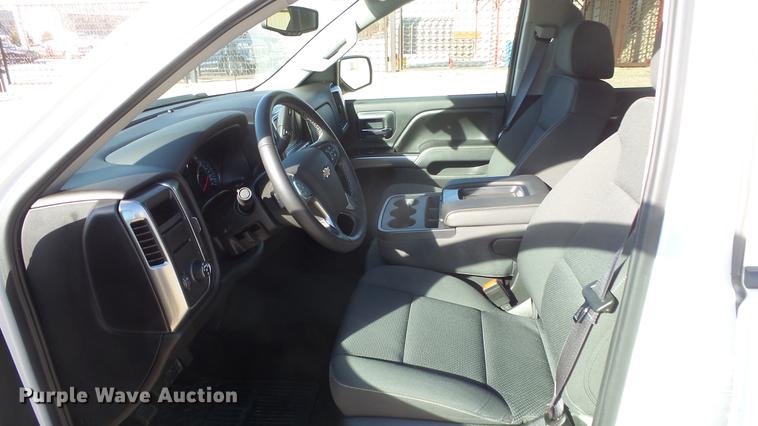 image for item DC1986 2016 Chevrolet Silverado 1500 Crew Cab pickup truck