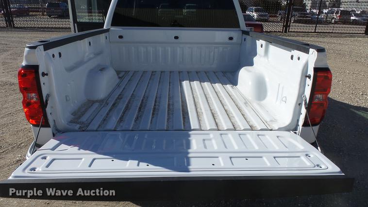 image for item DC1986 2016 Chevrolet Silverado 1500 Crew Cab pickup truck