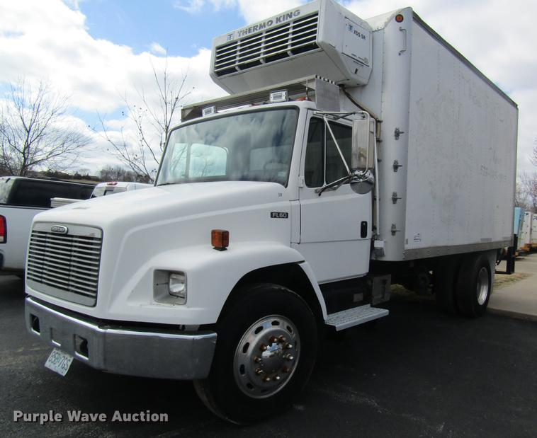 image for item DC4424 2001 Freightliner FL60 refrigerated van truck