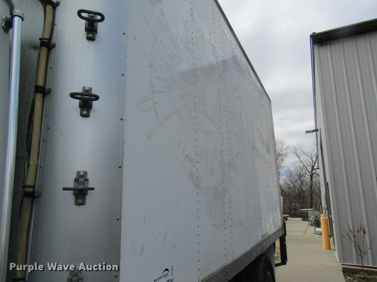 image for item DC4424 2001 Freightliner FL60 refrigerated van truck