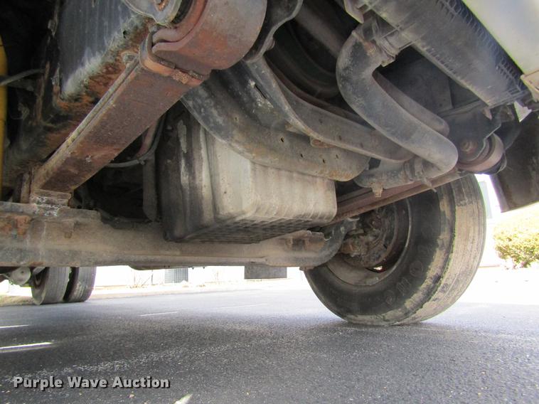 image for item DC4424 2001 Freightliner FL60 refrigerated van truck