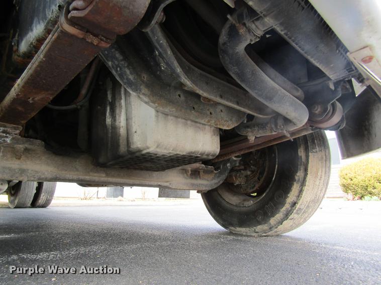 image for item DC4424 2001 Freightliner FL60 refrigerated van truck